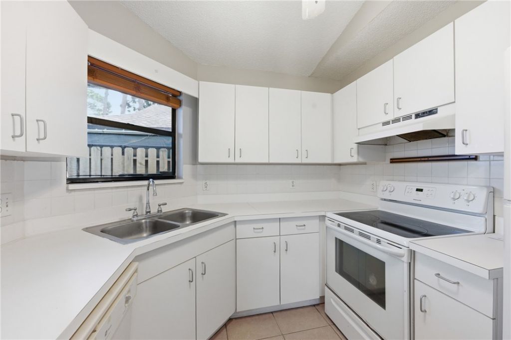 2835 Stoneway Lane, Unit D, Fort Pierce, FL 34982 Photo