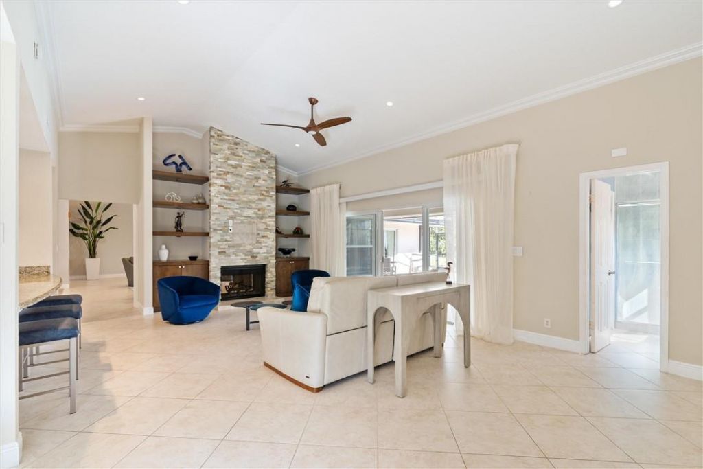 2445 Lakes Drive, Deerfield Beach, FL 33442 Photo