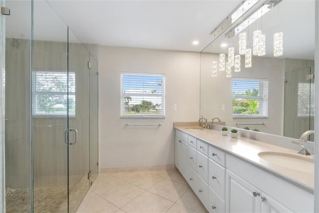 2445 Lakes Drive, Deerfield Beach, FL 33442 Photo