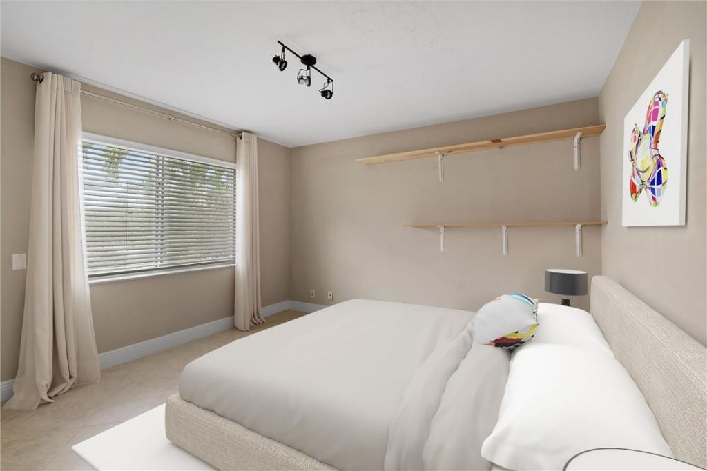 2445 Lakes Drive, Deerfield Beach, FL 33442 Photo