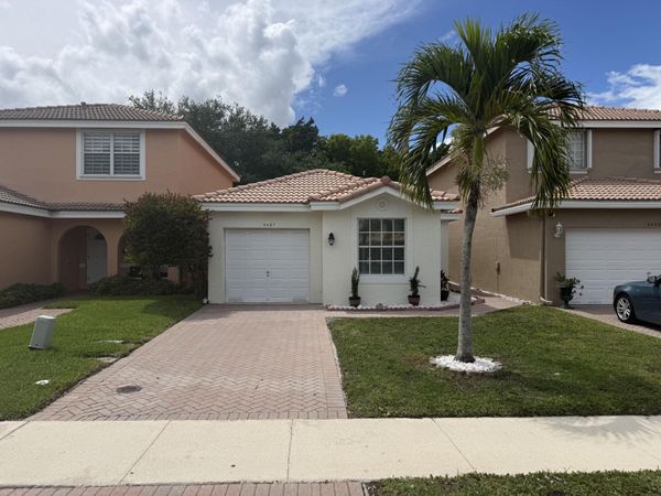 5467 NW 95th Avenue, Sunrise, FL 33351
