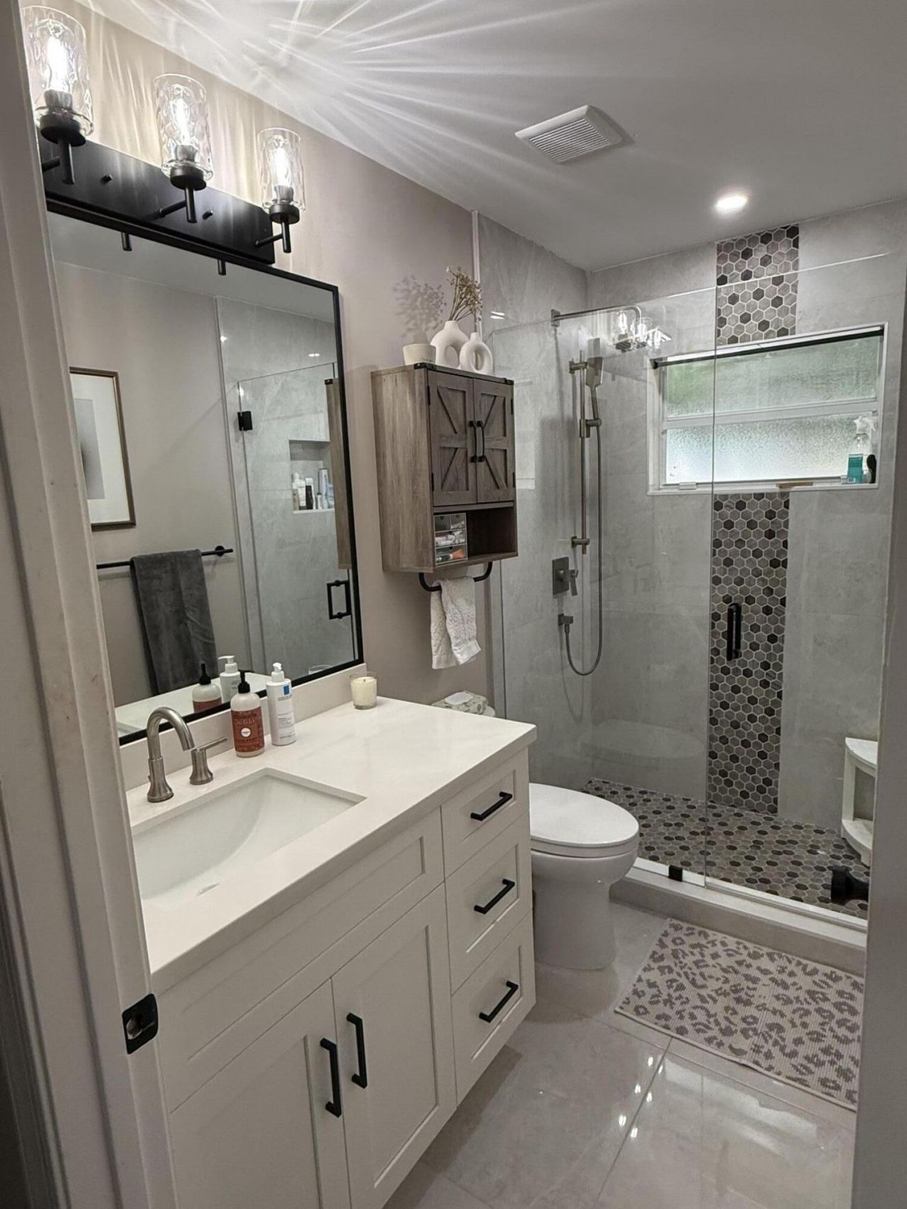 5467 NW 95th Avenue, Sunrise, FL 33351 Photo