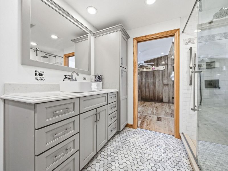 2412 Audrey Drive E, Newark, OH 43055 Photo 8