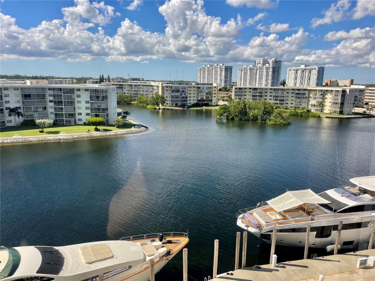 1000 Island Bl , Unit 710, Aventura, FL 33160 Photo