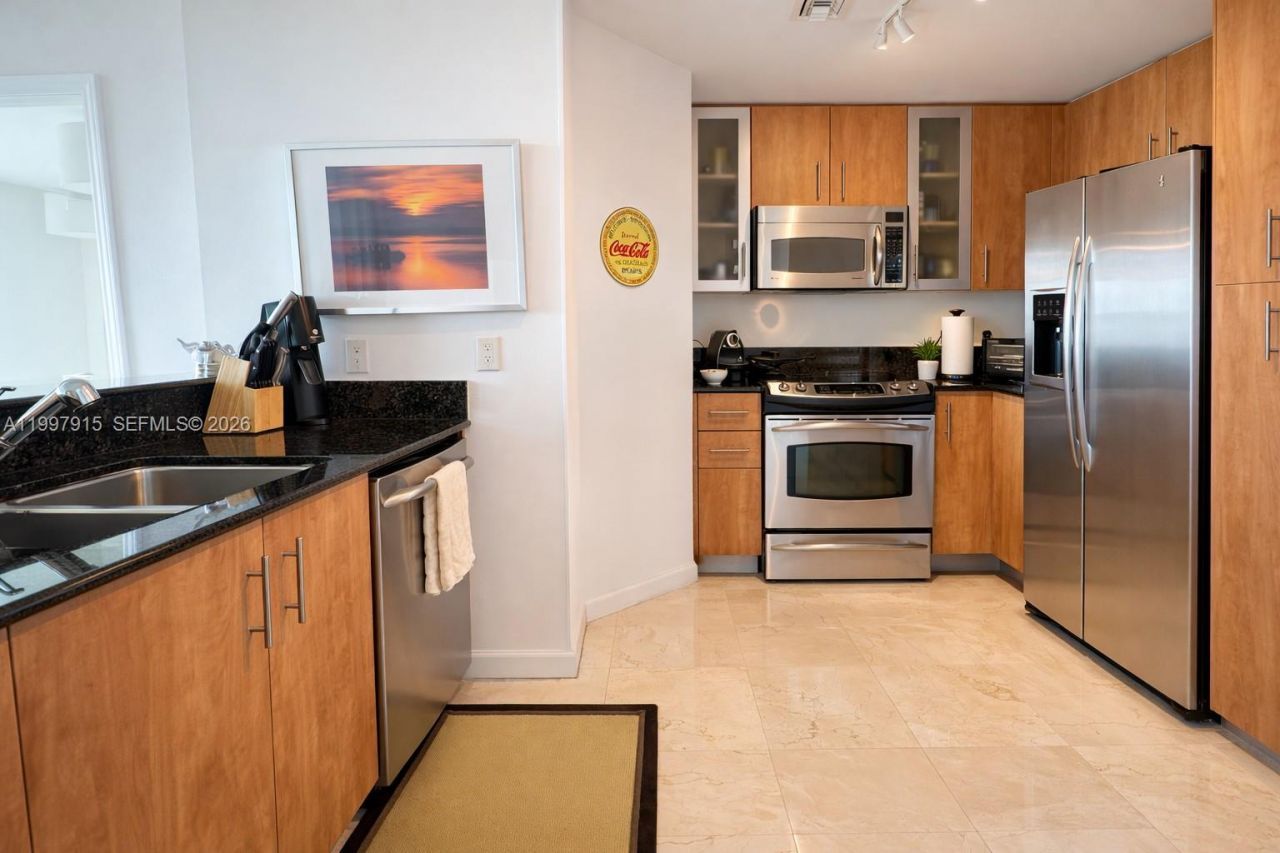 7900 Harbor Island Dr, Unit 706, North Bay Village, FL 33141 Photo