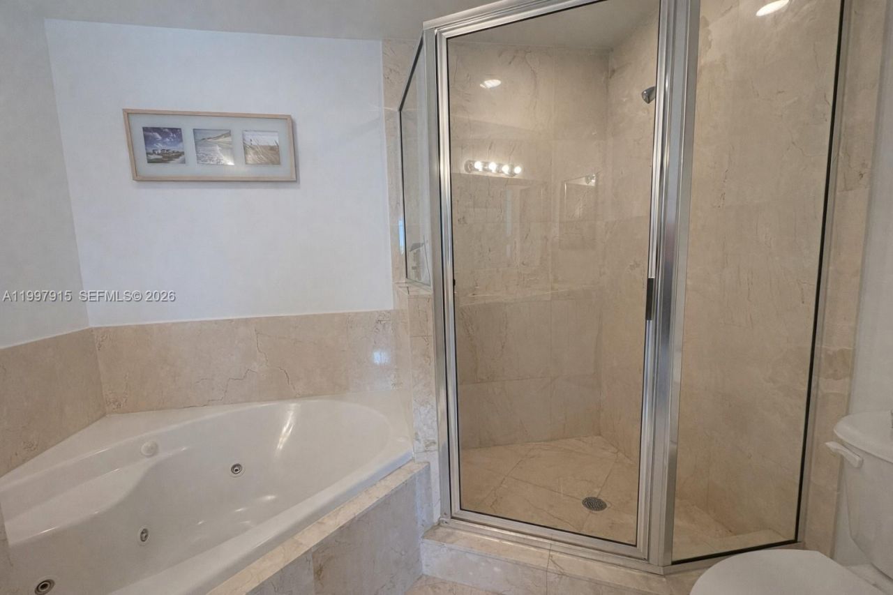 7900 Harbor Island Dr, Unit 706, North Bay Village, FL 33141 Photo