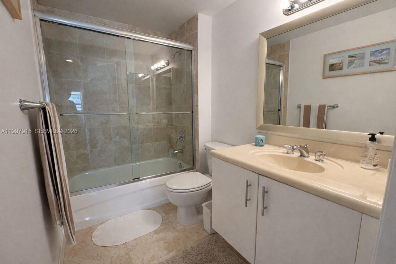 7900 Harbor Island Dr, Unit 706, North Bay Village, FL 33141 Photo