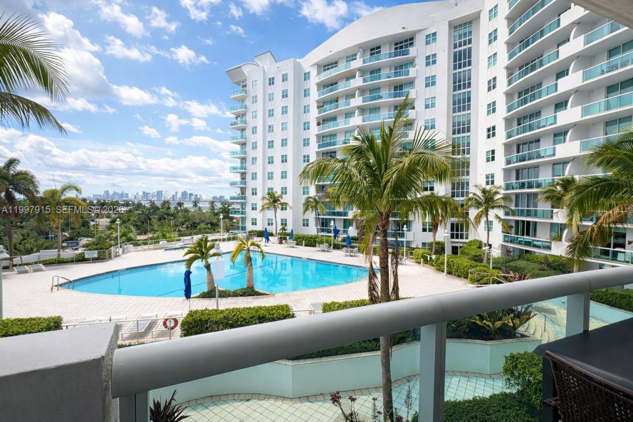 7900 Harbor Island Dr, Unit 706, North Bay Village, FL 33141 Photo