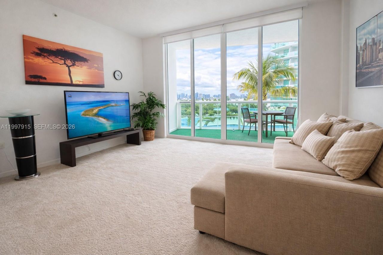 7900 Harbor Island Dr, Unit 706, North Bay Village, FL 33141 Photo