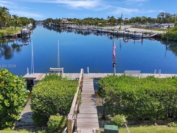 725 Hummingbird Way, Unit 212, North Palm Beach, FL 33408
