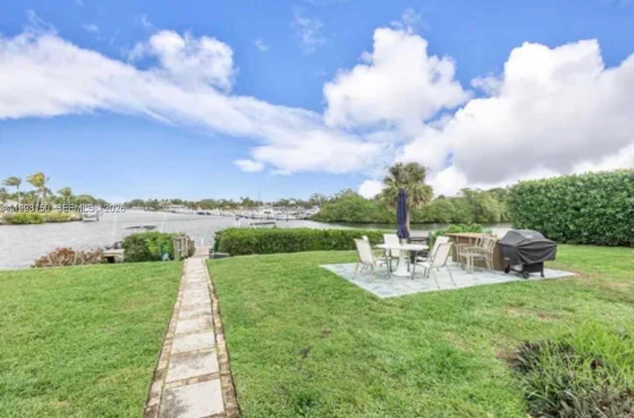 725 Hummingbird Way, Unit 212, North Palm Beach, FL 33408 Photo