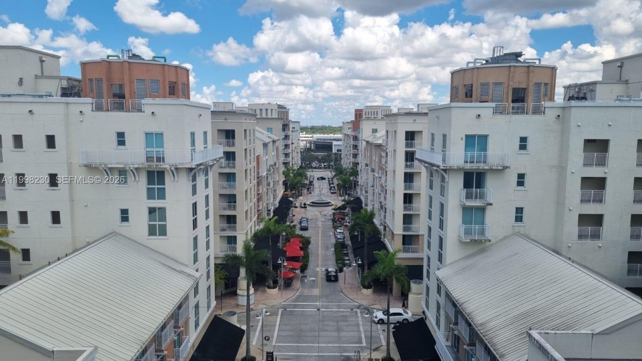 7270 SW 88th St, Unit B306, Miami, FL 33156 Photo