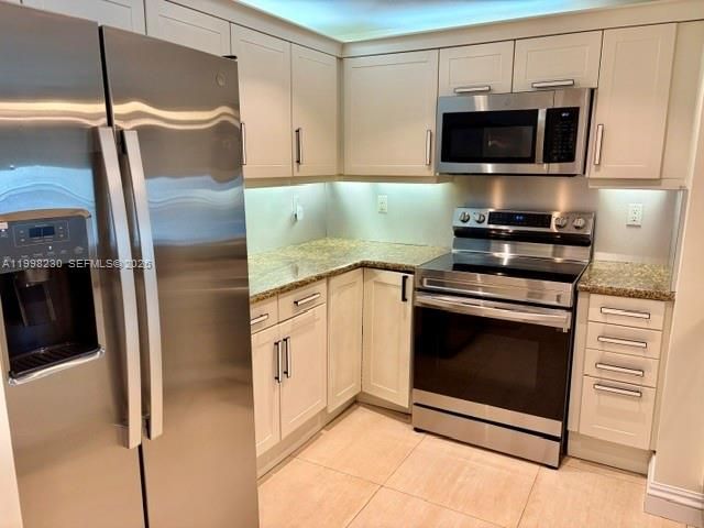 7270 SW 88th St, Unit B306, Miami, FL 33156 Photo