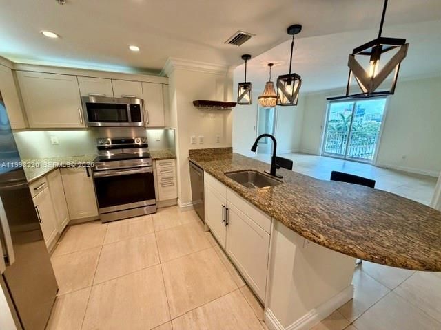 7270 SW 88th St, Unit B306, Miami, FL 33156 Photo