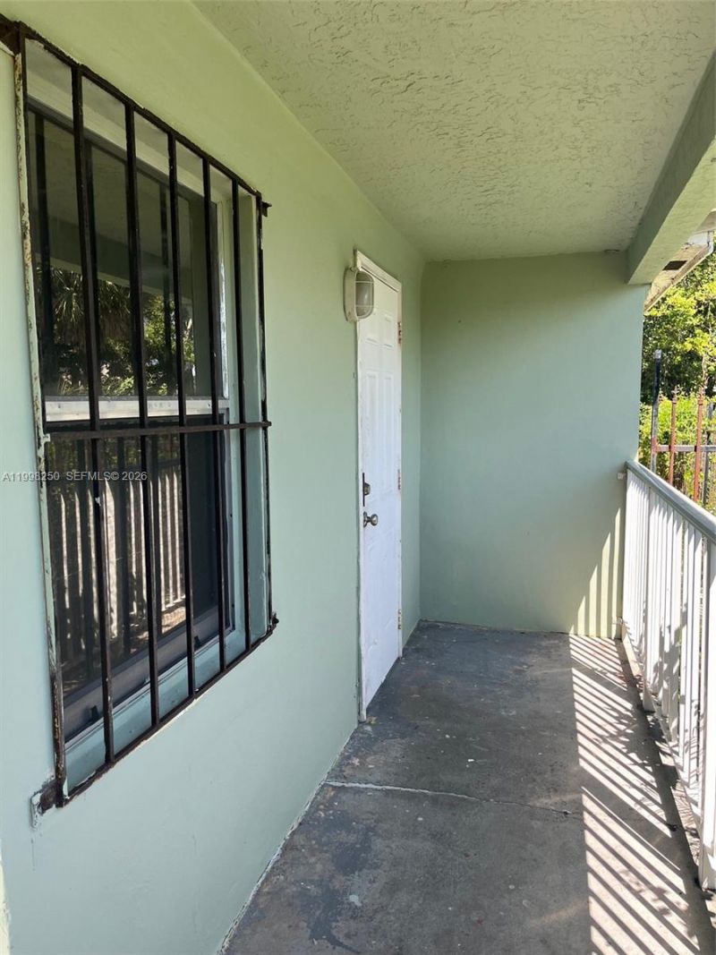 538 W 1st St , Riviera Beach, FL 33404 Photo