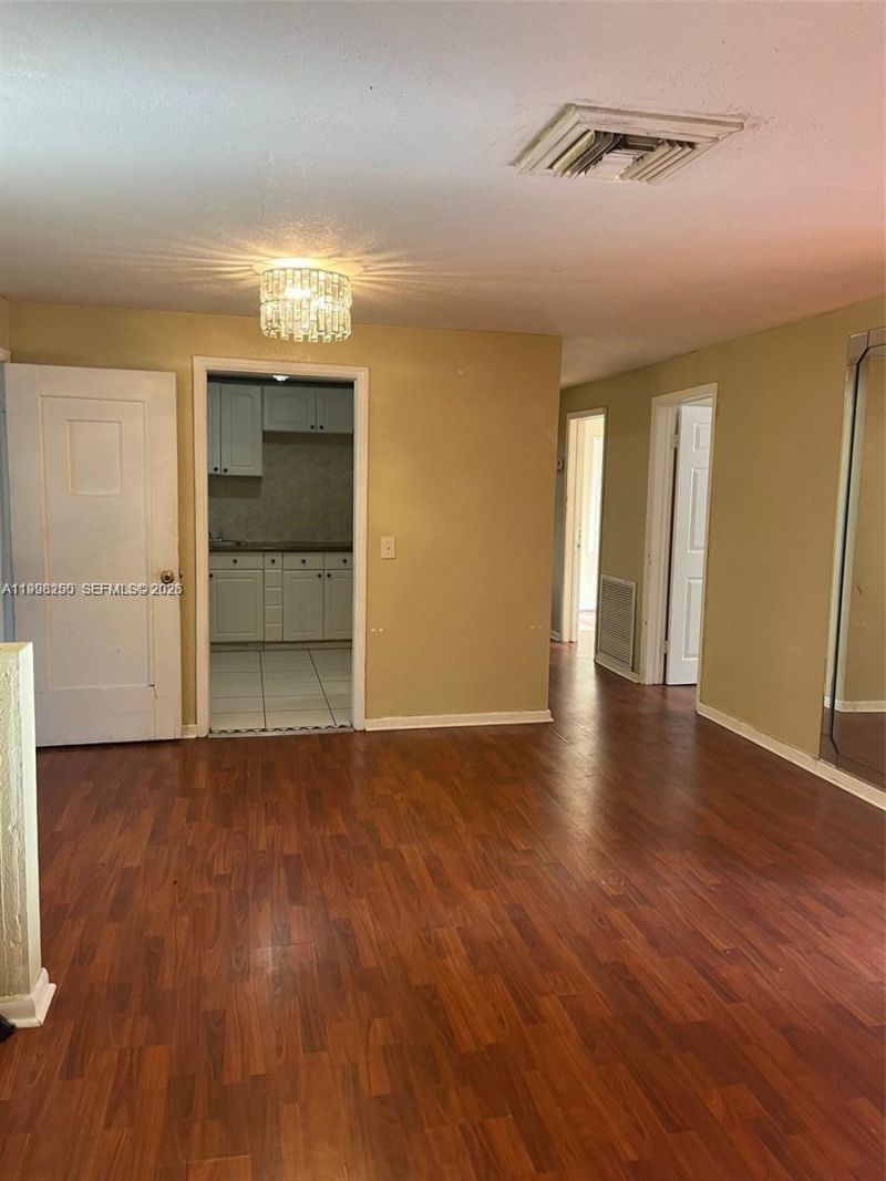 538 W 1st St , Riviera Beach, FL 33404 Photo