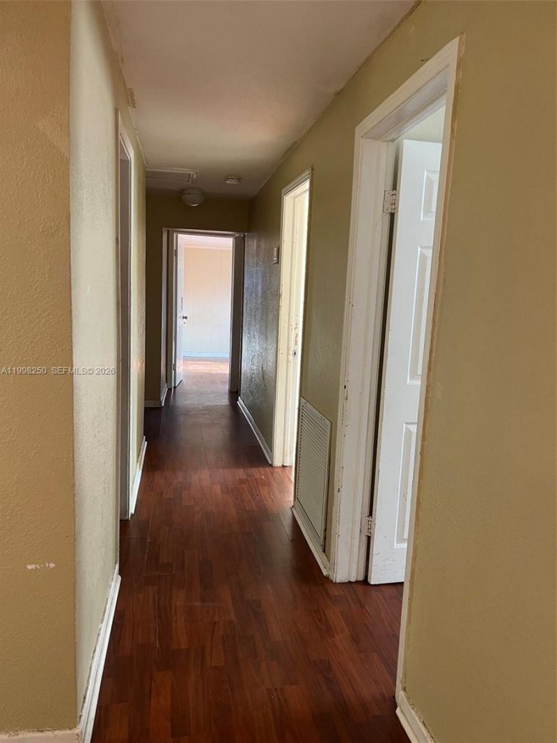 538 W 1st St , Riviera Beach, FL 33404 Photo