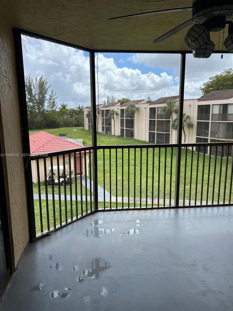 3396 Foxcroft Rd, Unit 310, Miramar, FL 33025 Photo