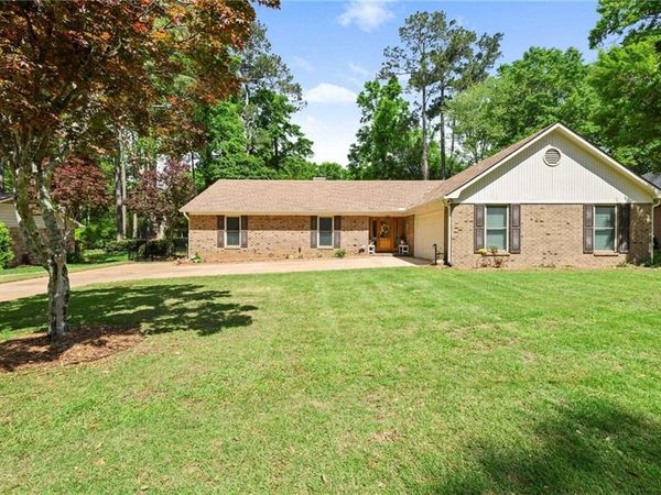 107 Ferncliff Circle, Daphne, AL 36526