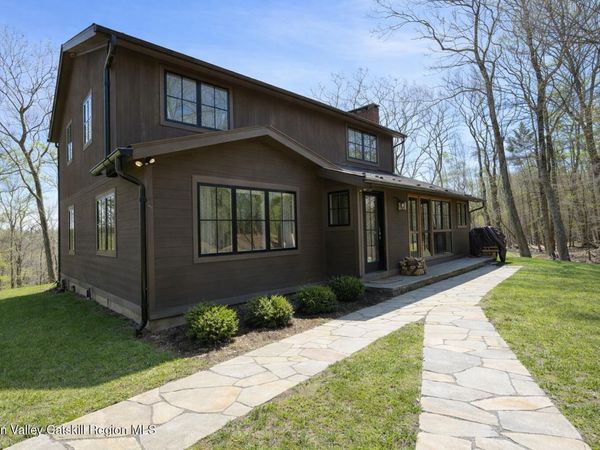 25 Boggs Hill Road, Woodstock, NY 12498