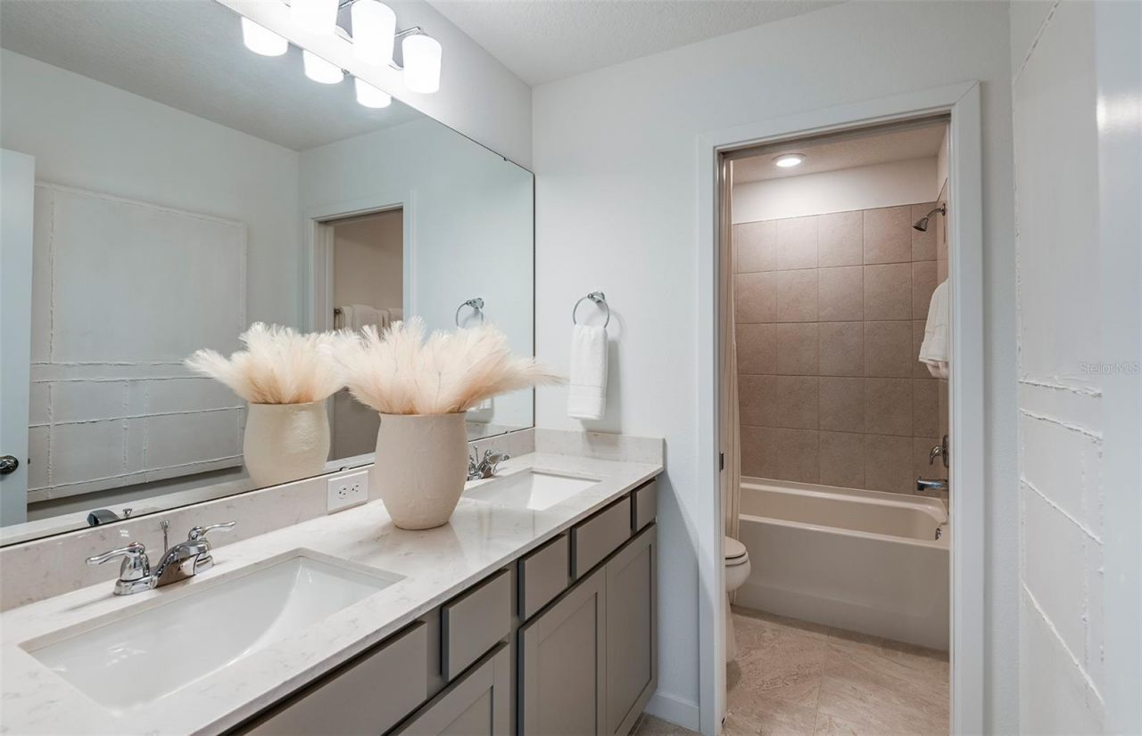 7923 Palm Paradise Place , Parrish, FL 34219 Photo