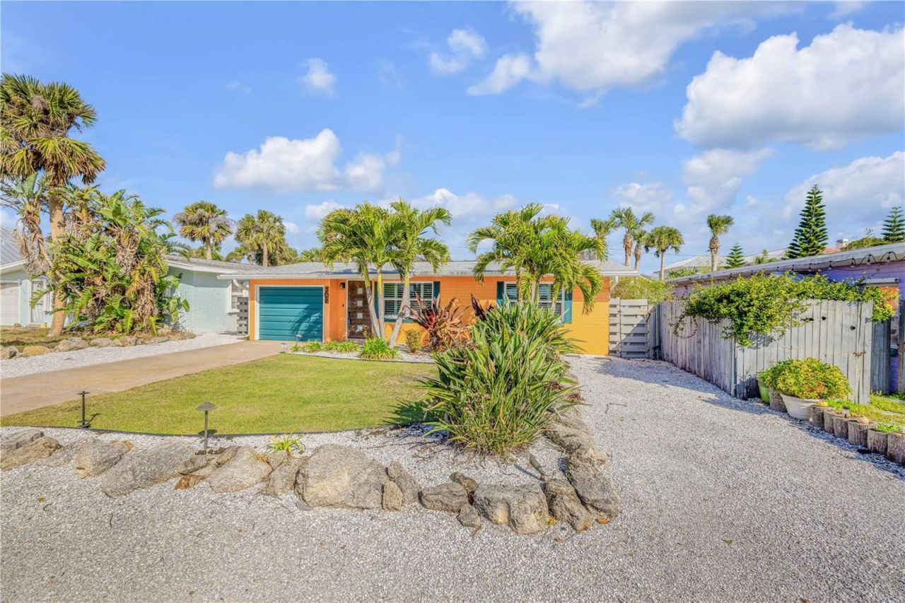 308 Normandy Avenue, New Smyrna Beach, FL 32169 Photo