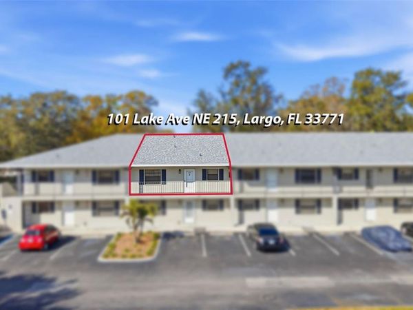 101 LAKE AVENUE NE, Unit 215, LARGO, FL 33771