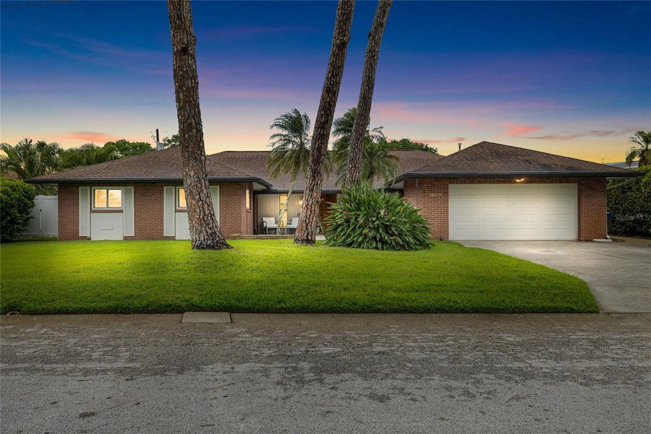 1201 87th Avenue N, Saint Petersburg, FL 33702 Photo