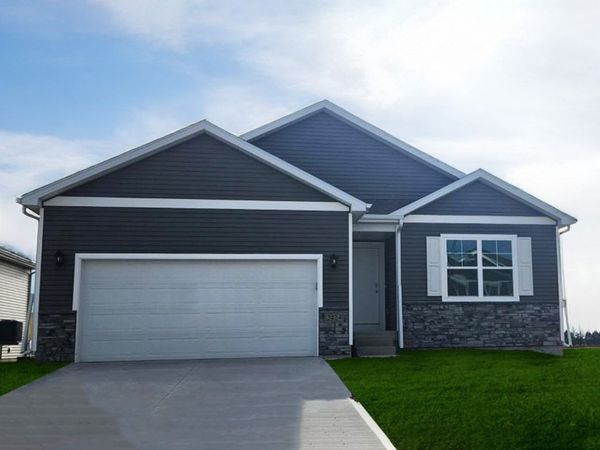 3469 Craven Drive , Coralville, IA 52241