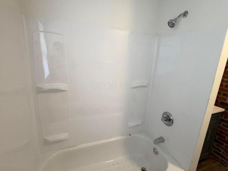 826 S Yearling Road , Columbus, OH 43213 Photo 13