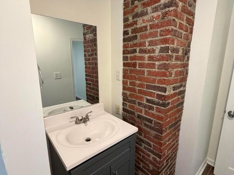 826 S Yearling Road , Columbus, OH 43213 Photo 14