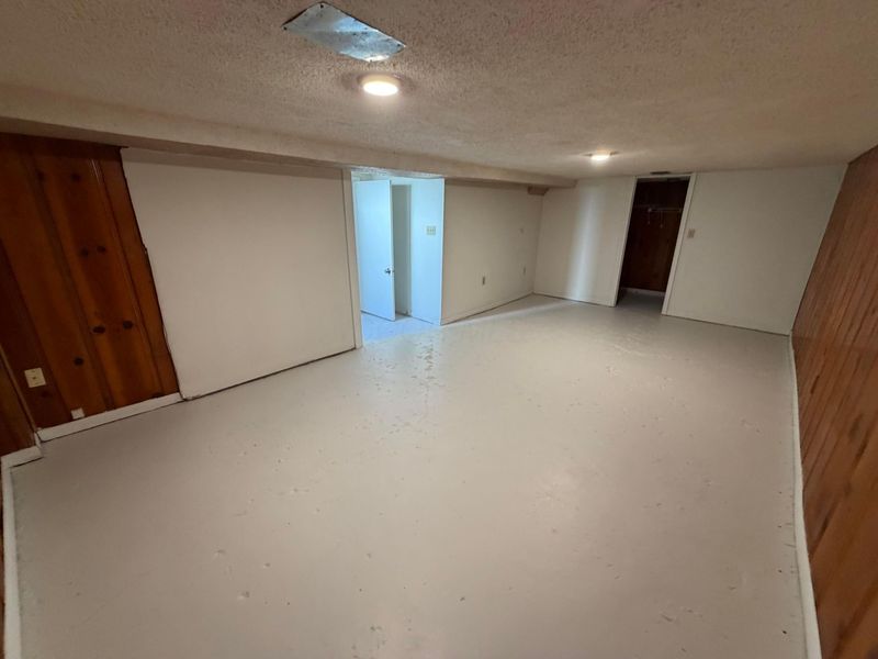 826 S Yearling Road , Columbus, OH 43213 Photo 18