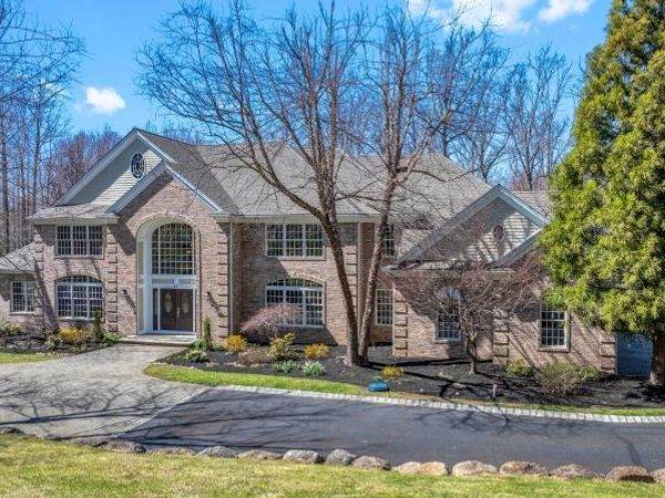 42 Calais Rd, Mendham, NJ 07945