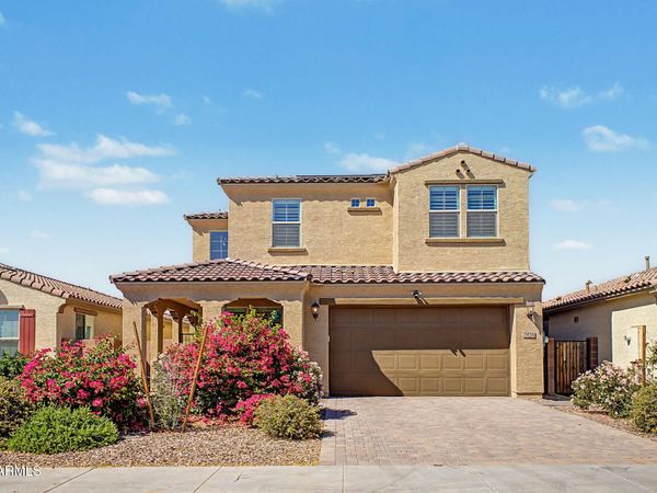 7926 W MEDLOCK Drive, Glendale, AZ 85303