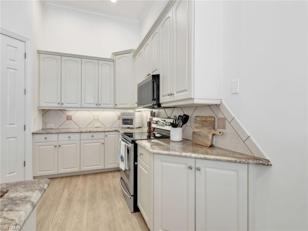 4232 Kensington High St , Naples, FL 34105 Photo