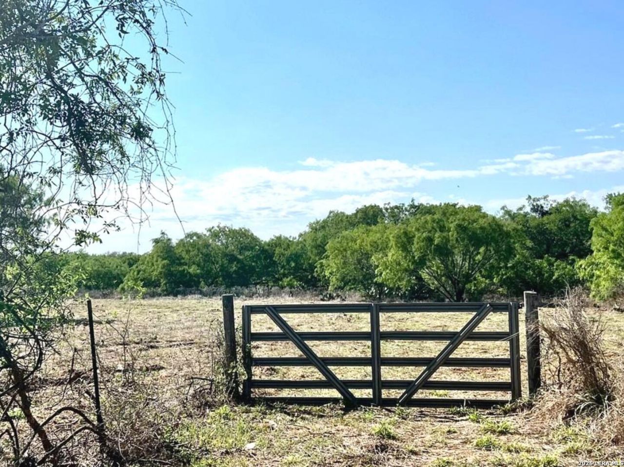 5967 Granato Rd, Poteet, TX 78065 Main Photo