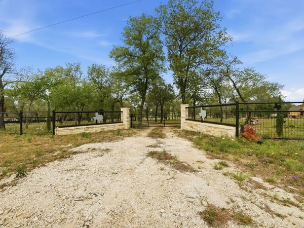 970 STEVENS RD, Somerset, TX 78069