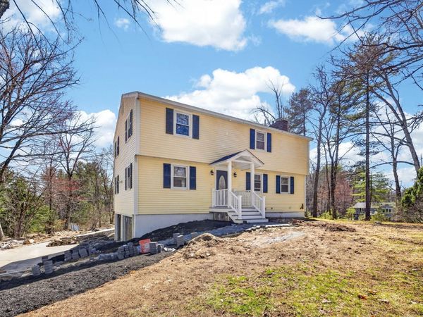 27 Gilcreast Road, Londonderry, NH 03053