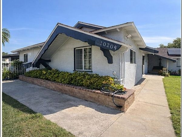 10204 Gerald Avenue, North Hills, CA 91343