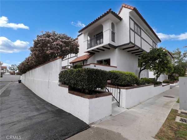 10030 Owensmouth, Unit 25, Chatsworth, CA 91311