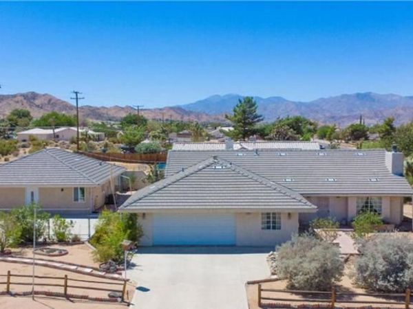 8582 Frontera Avenue, Yucca Valley, CA 92284