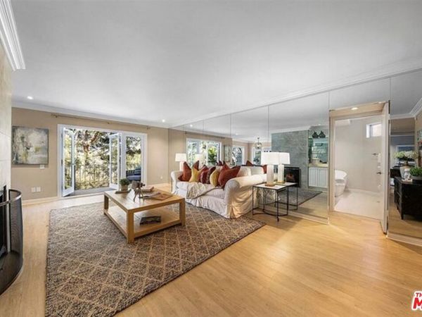 2345 Roscomare Road, Unit 201, Los Angeles, CA 90077