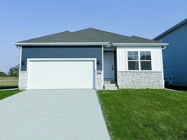 3474 Craven Drive , Coralville, IA 52241