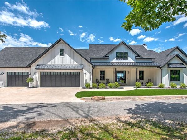 8837 Castleberry Way, Rogers, AR 72756