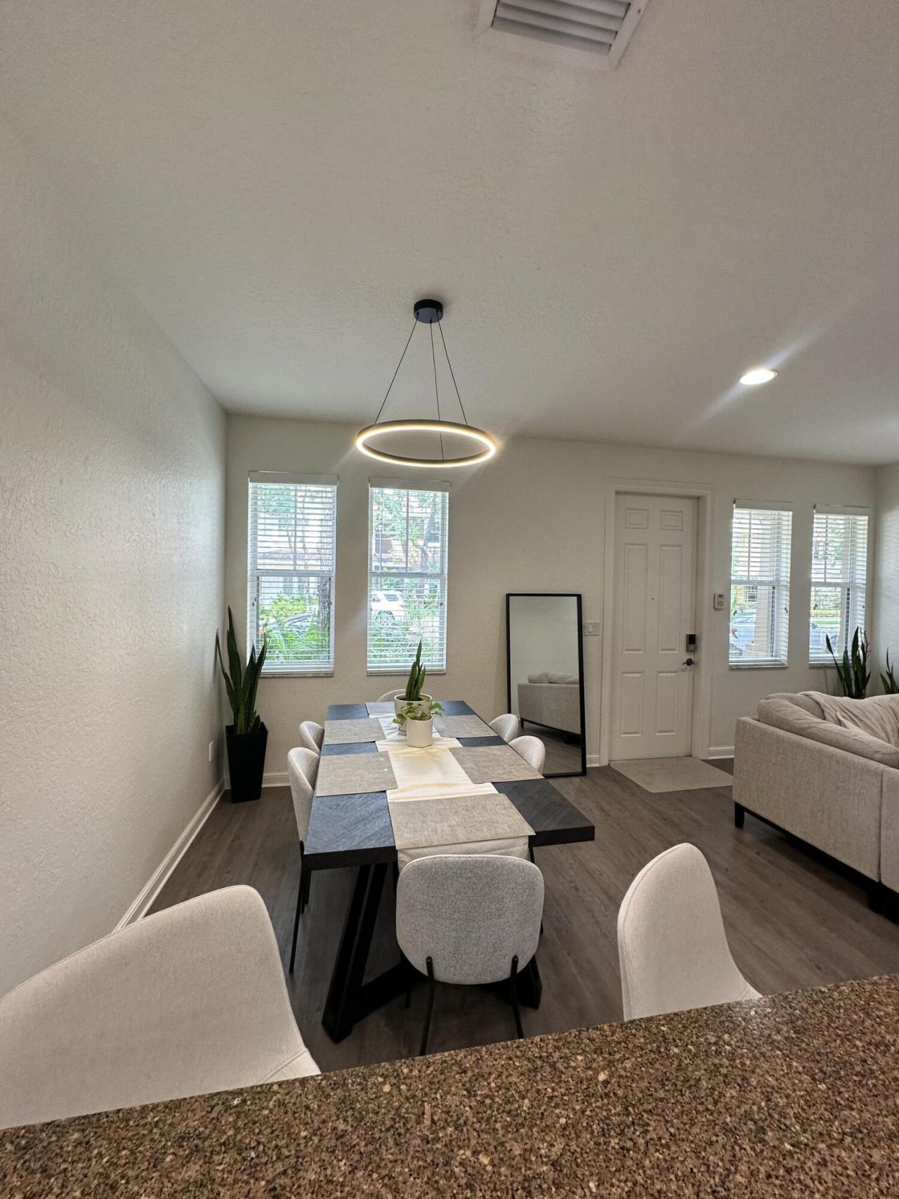 661 Corte Madera Lane, Unit 4, West Palm Beach, FL 33401 Photo