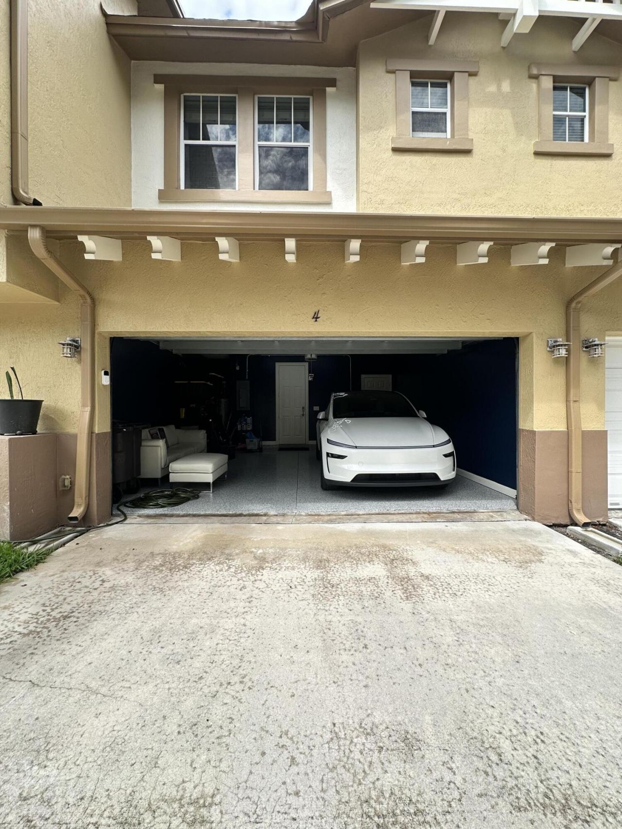 661 Corte Madera Lane, Unit 4, West Palm Beach, FL 33401 Photo