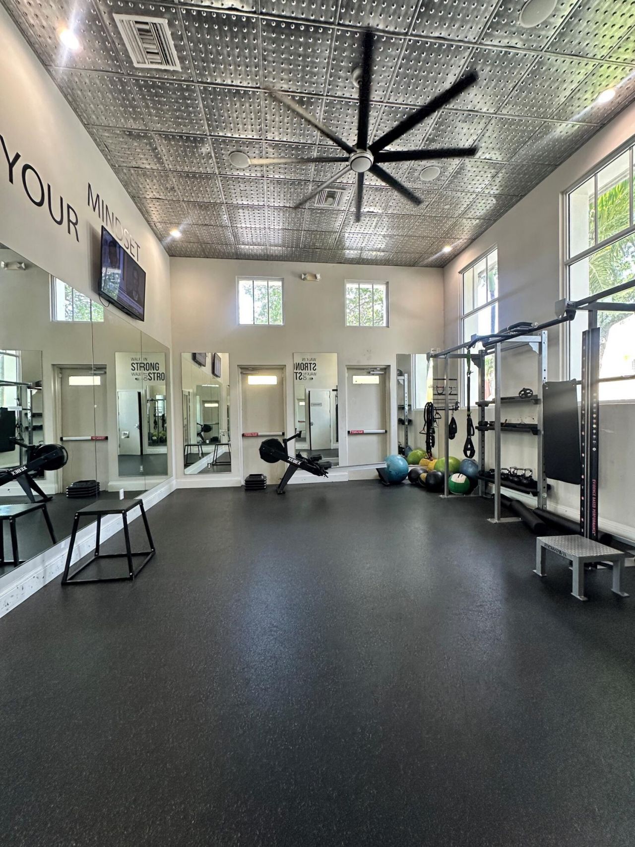 661 Corte Madera Lane, Unit 4, West Palm Beach, FL 33401 Photo