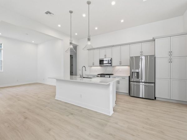 140 SE Via Tirso, Port St. Lucie, FL 34952