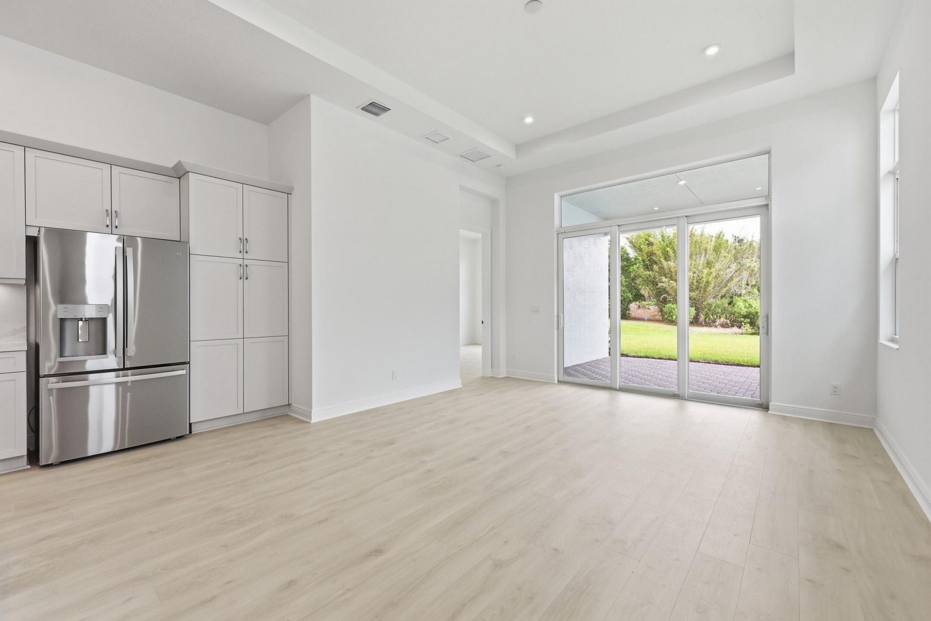 140 SE Via Tirso, Port Saint Lucie, FL 34952 Photo