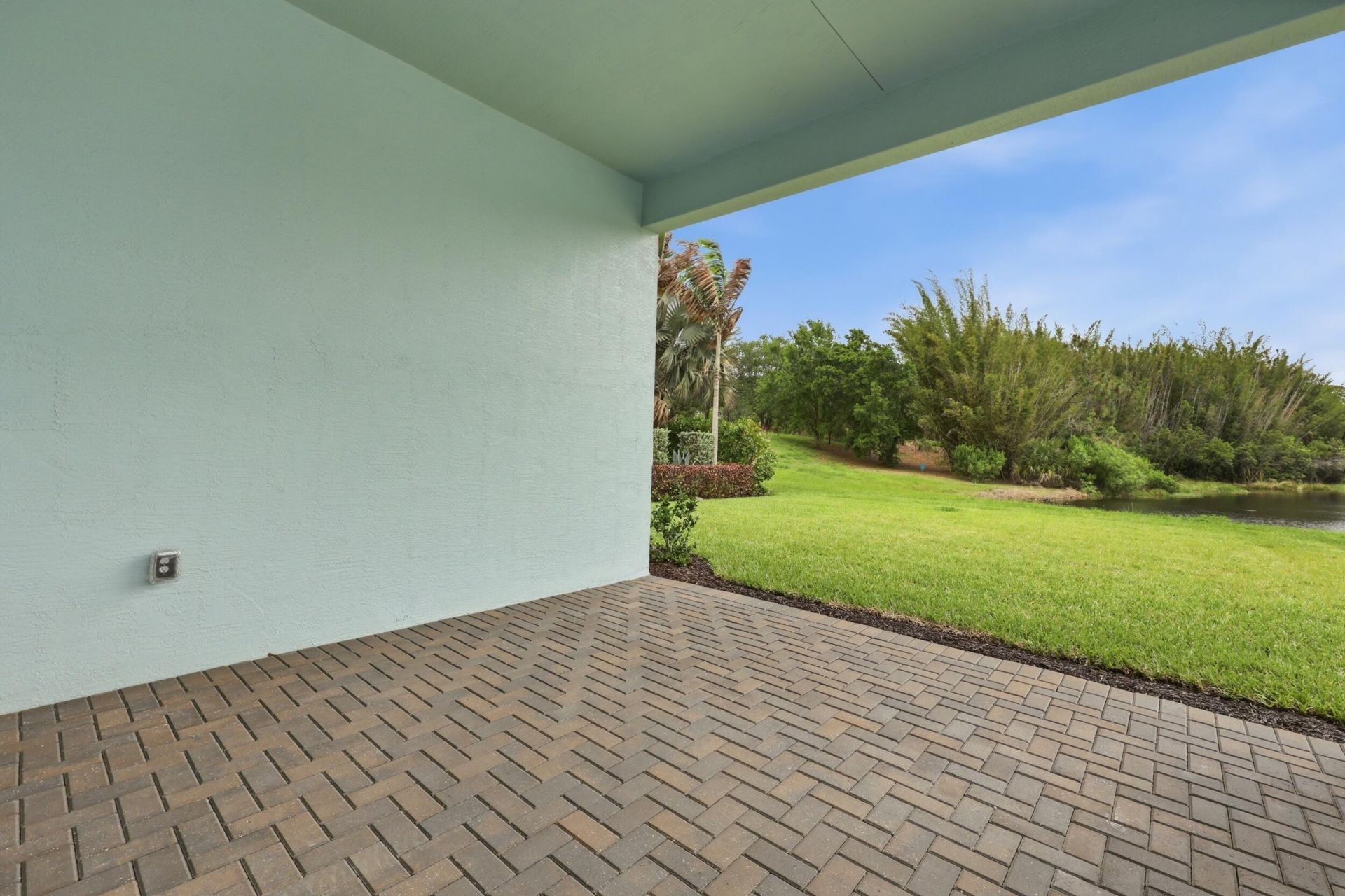 140 SE Via Tirso, Port Saint Lucie, FL 34952 Photo